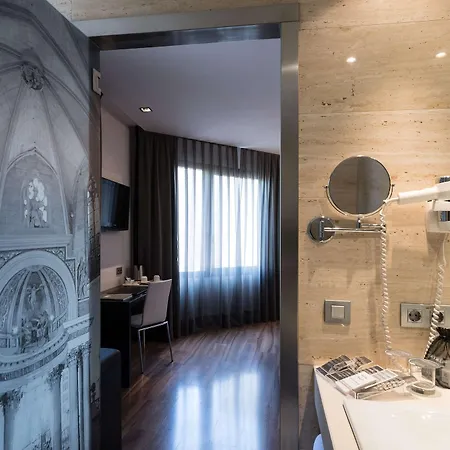 Catalonia Catedral 4*