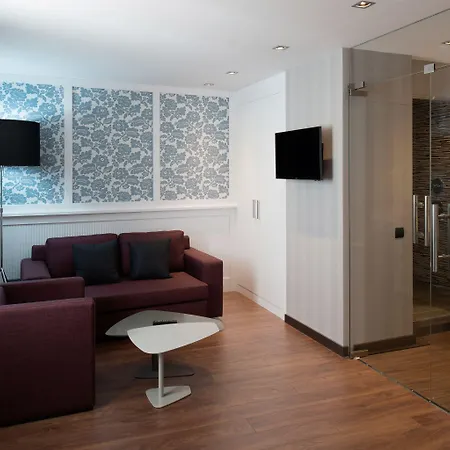 Catalonia Catedral Hotell 4*