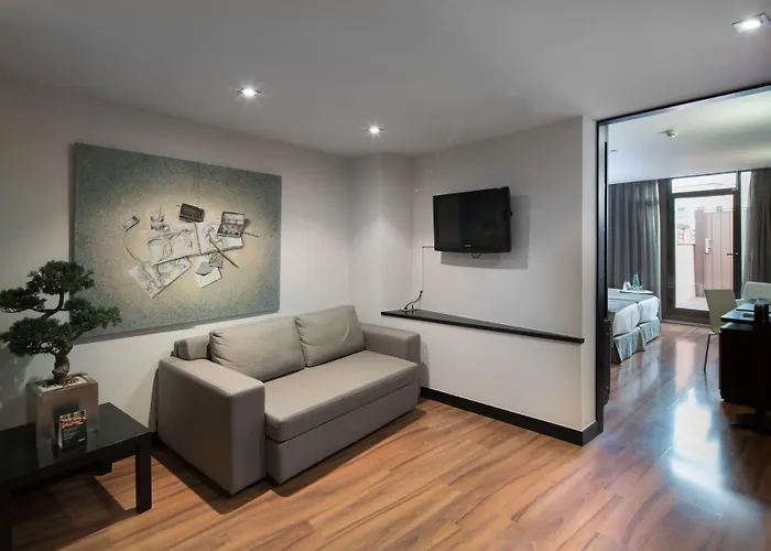 Hotell Catalonia Catedral 4*