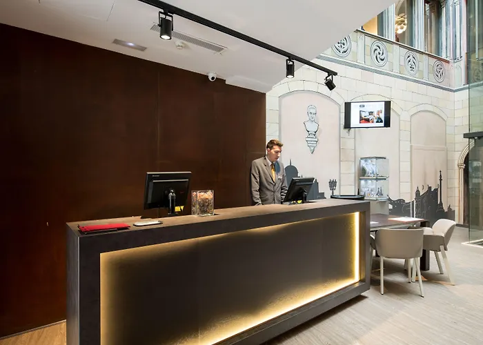 Catalonia Catedral 4*