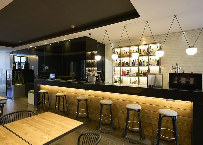 Hotell Catalonia Catedral 4*