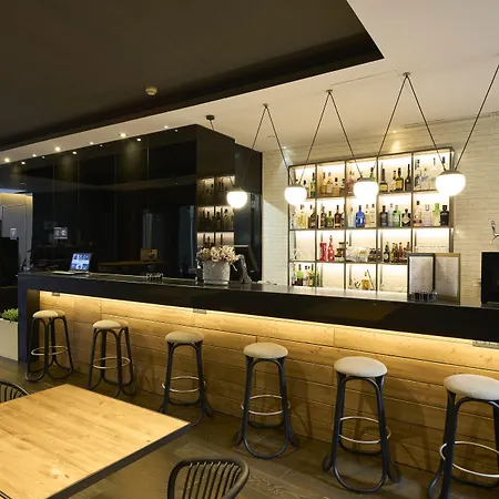 Hotel Catalonia Catedral 4*